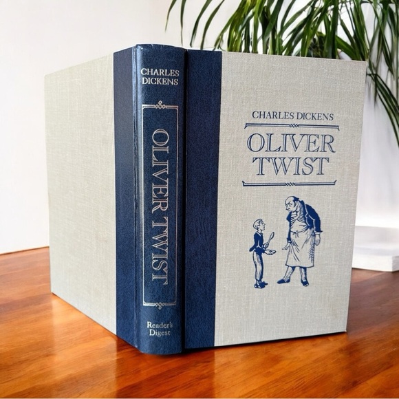 Oliver Twist by Charles Dickens – Reader’s Digest Hardcover – Illustrated - Picture 3 of 11